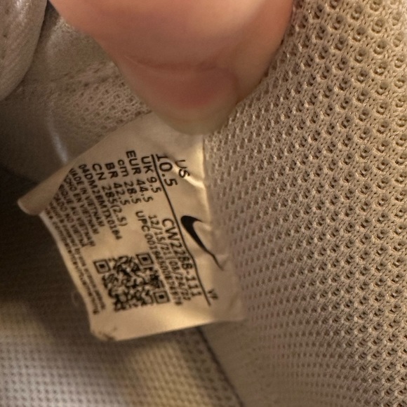 Men’s Nike Air Force 1’s - Picture 2 of 8